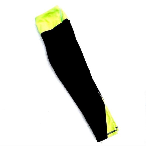 Victoria’s Secret Knockout Active Leggings - Picture 3 of 9